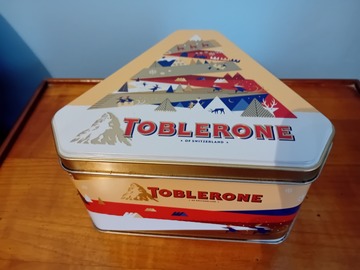 Vente: Boîte vide en métal Toblerone - déco Noël - Etat neuf