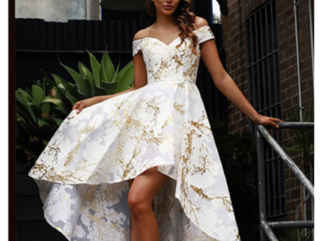 Selling: Unique wedding dress 