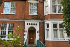 Room Available: Beautiful Victorian House - Female - Frognal, Central London