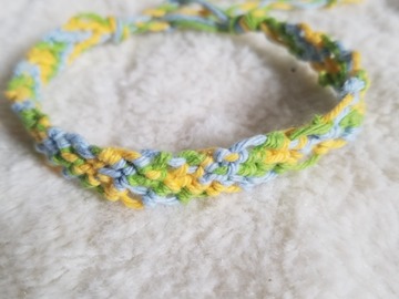 Sale retail: Bracelet brésilien chevron vert, bleu et jaune 