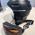 Winter sports: SALOMON RANGER SKI HELMET & Goggles