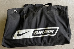 Verkaufen mit Online-Zahlungen: Diverses (Tasche, Helm, Hose, Brustschutz, Ellbogen)