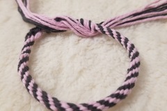 Vente au détail: Bracelet kumihimo rose et gris 