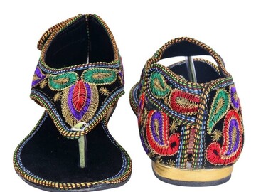 Bulk Lots: Women's Shoes - Assorted Size (100 Pairs)