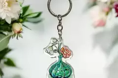  : Green Vase Keyring