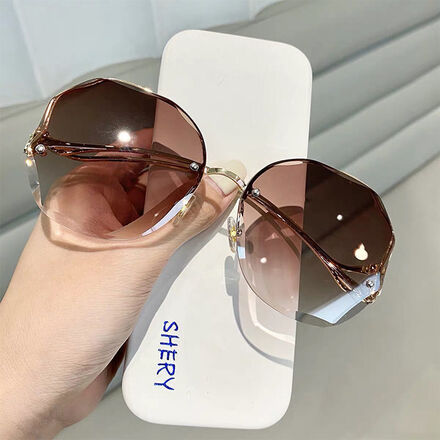 50 pcs Fashion Rimless Sunglasses Sunscreen Glasses