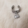 Vente au détail: Bague réglable avec breloque coccinelle 