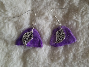 Vente au détail: Boucles d'oreilles violet feuille 