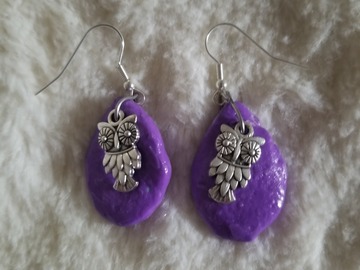 Vente au détail: Boucles d'oreilles violet hibou 