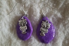 Vente au détail: Boucles d'oreilles violet hibou 