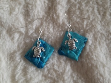Vente au détail: Boucles d'oreilles bleues tortue 