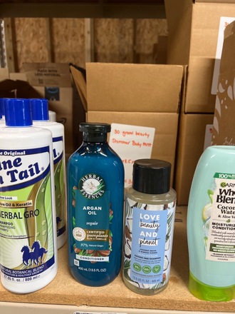 100PC Drugstore Health & Beauty Lot - FREE SHIPPING
