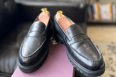 Selling with online payment: Black commando Loafer