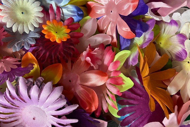 2500 Fabric Flower Petals-DIY Flowers for Hair Bows, Crafts, Etc.