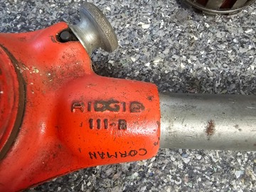 À vendre: Filière manuel 3/4 + 1/2 marque RIDGI 111B