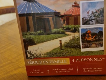 Vente: Coffret Wonderbox "Puy du Fou - Séjour en famille" (525€)