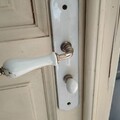 À vendre: Portes intérieures en bois massif – 2 unités