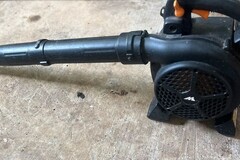 À vendre: Souffleur thermique McCulloch GB 322
