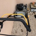À vendre: Tondeuse thermique auto-tractée – en bon état