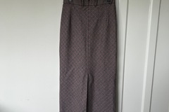 Selling: Checked wool skirt