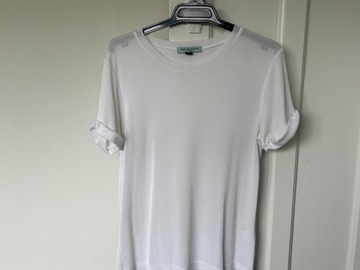 Selling: KS white tee