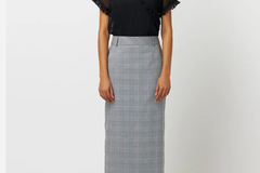 Selling: Checked skirt