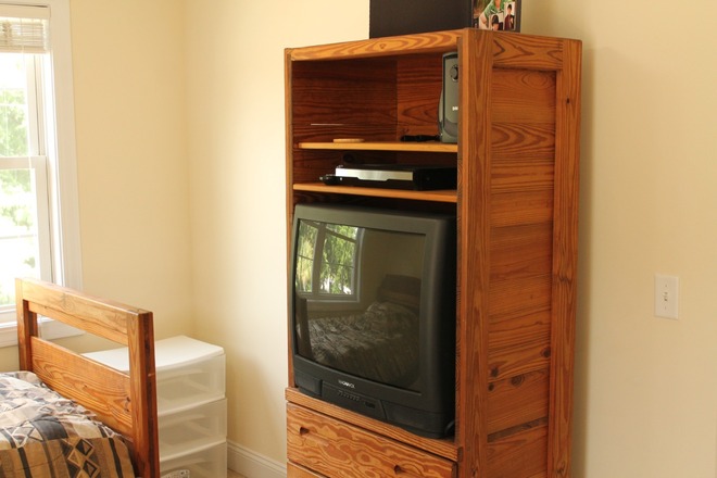 251 Furnished Dorm Room to Rent (Effective 11/01/24)