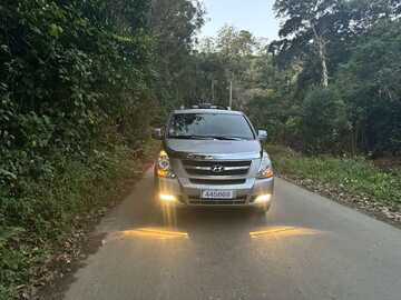 Private Transportation: 8 Seater Hyundai Starex with Driver | Madagascar