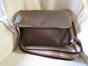 Sale retail: Sac besace
