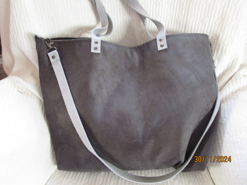 Vente au détail: Sac à main