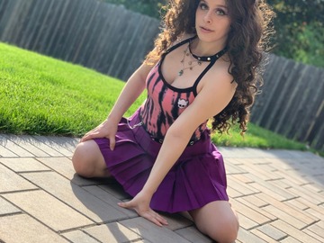 Selling with online payment: Curly Brown Wig