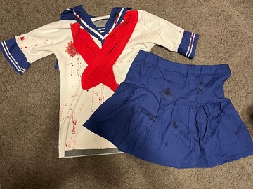 Selling with online payment: Yandere Simulator Cosplay