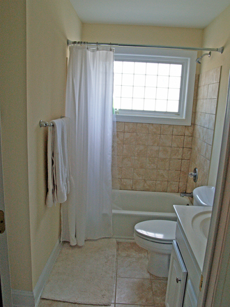 251 Furnished Guest Room to Rent (Effective 11/01/24)