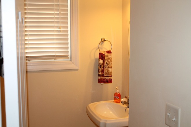 251 Furnished Guest Room to Rent (Effective 11/01/24)