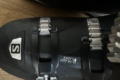 Winter sports: Ladies Salomon Ski Boots 