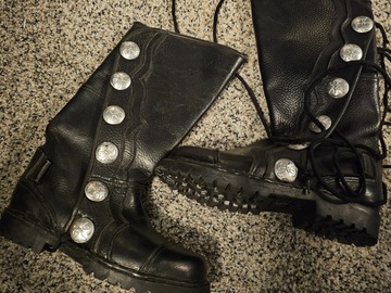 Selling with online payment: Black Leather Boots