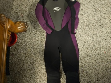 Selling with online payment: Black & Purple Full Wetsuit