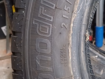 À vendre: Pneu