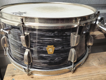 Selling with online payment: 1963  Ludwig Black Oyster Snare Drum 