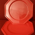 Vente: 9 ASSIETTES ROUGES HEXAGONALES