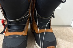 Winter sports: Burton Imperial Snowboard Boots