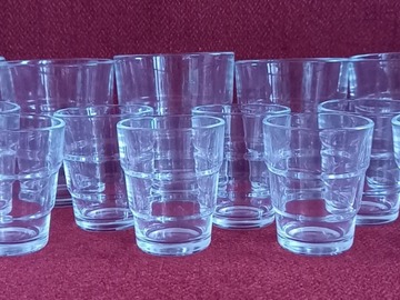 Vente: LOT DE 19 VERRINES