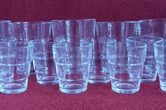 Vente: LOT DE 19 VERRINES