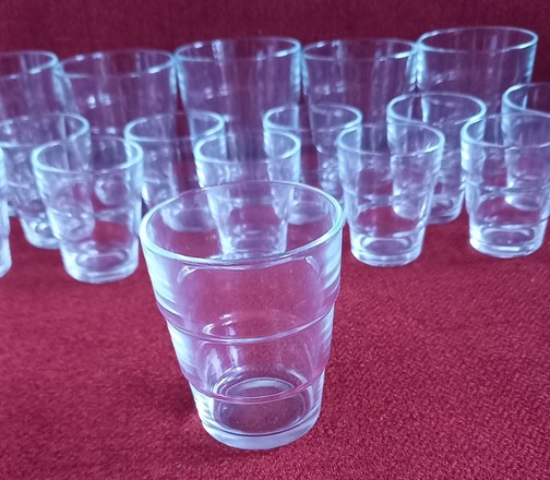 LOT DE 19 VERRINES