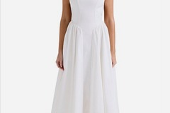 Selling: House Of CB Cindy White