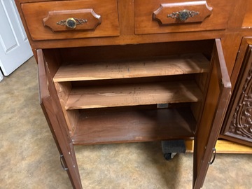 Selling with online payment: Cabinet   custom built