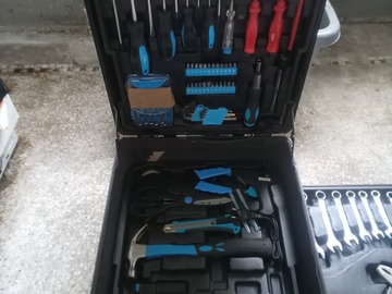 For rent: Valise a outils complet 