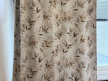 Selling: Curtains 
