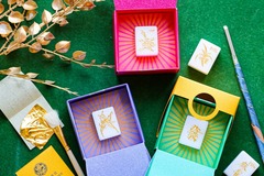  : Gold Leaf Hand-Carved Mahjong Tile - A Unique Cultural Gift