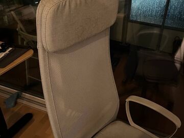Selling: Ikea Markus Office Chair